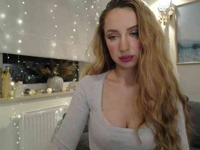 JulietteGlow webcam