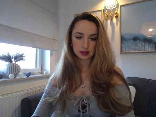 JulietteGlow webcam