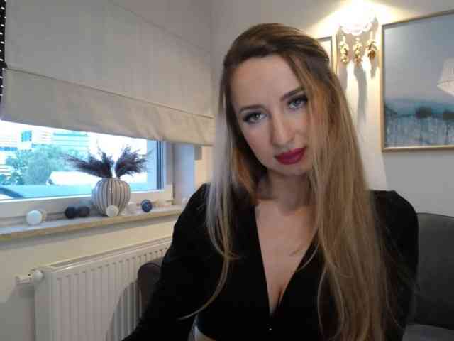 JulietteGlow webcam