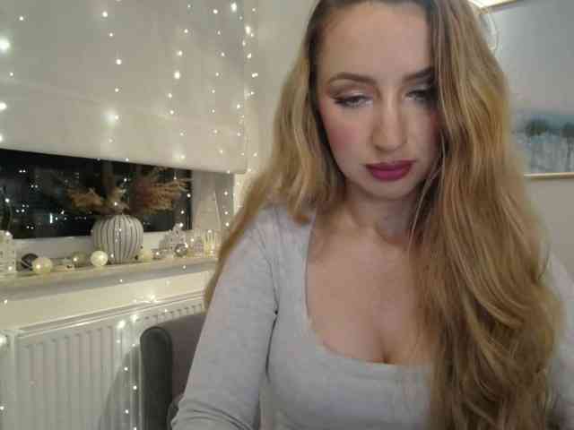 JulietteGlow webcam