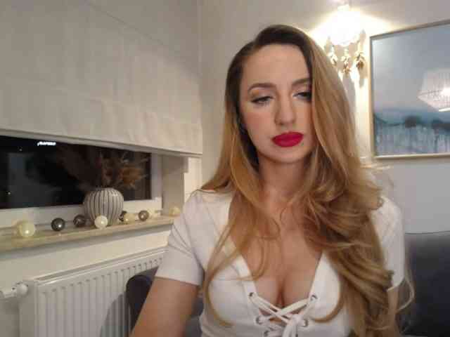 JulietteGlow webcam
