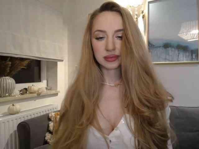 JulietteGlow webcam