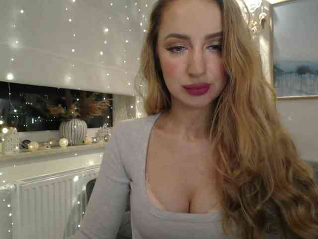 JulietteGlow webcam