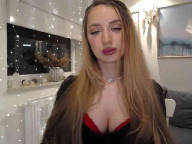 JulietteGlow webcam