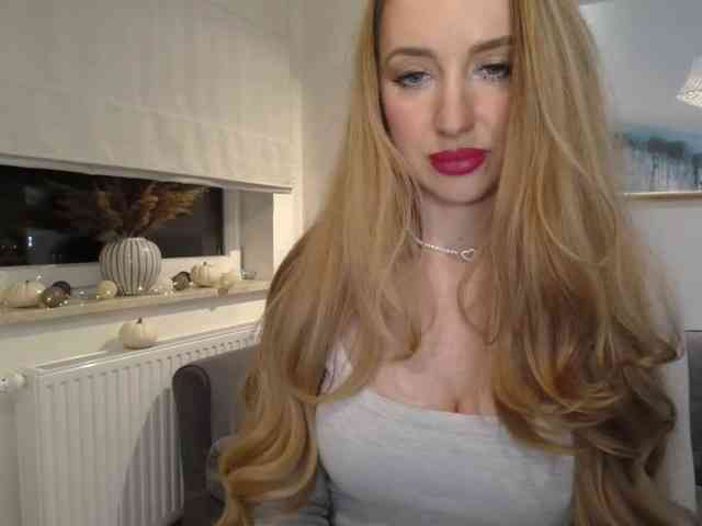 JulietteGlow webcam