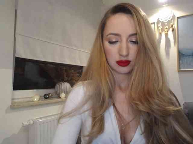 JulietteGlow webcam
