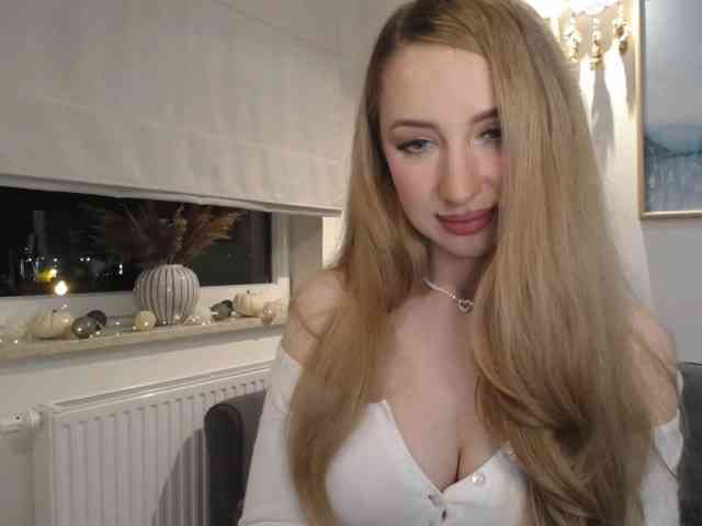 JulietteGlow webcam