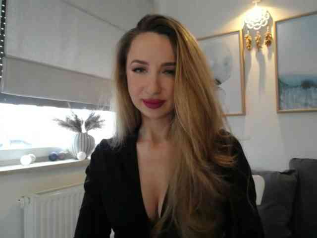 JulietteGlow webcam