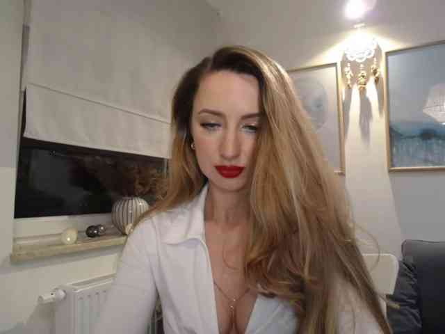 JulietteGlow webcam