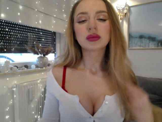 JulietteGlow webcam