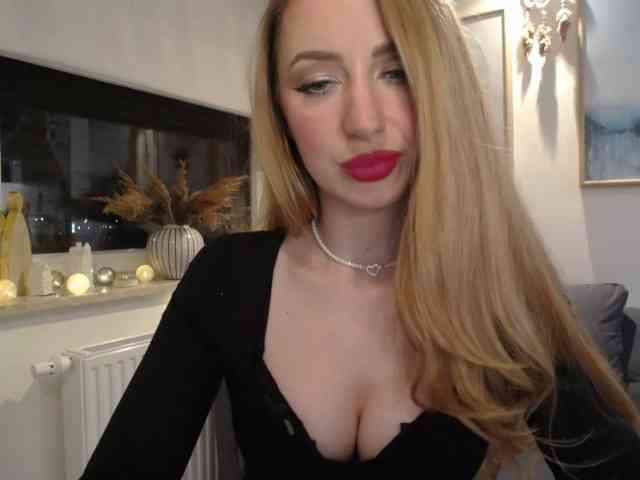 JulietteGlow webcam