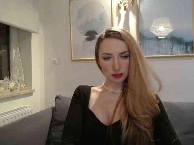JulietteGlow webcam