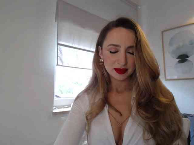 JulietteGlow webcam