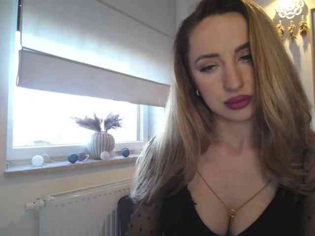 JulietteGlow webcam