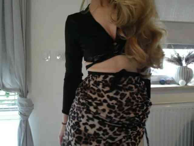 JulietteGlow webcam