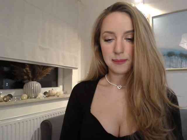JulietteGlow webcam
