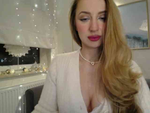 JulietteGlow webcam