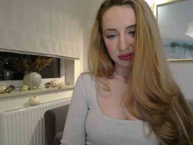 JulietteGlow webcam