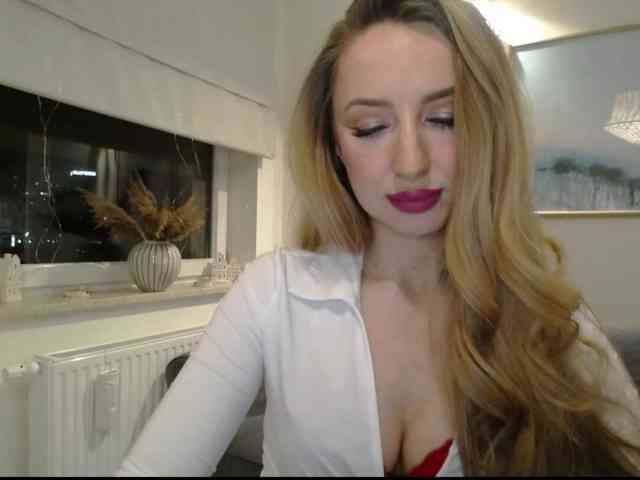 JulietteGlow webcam