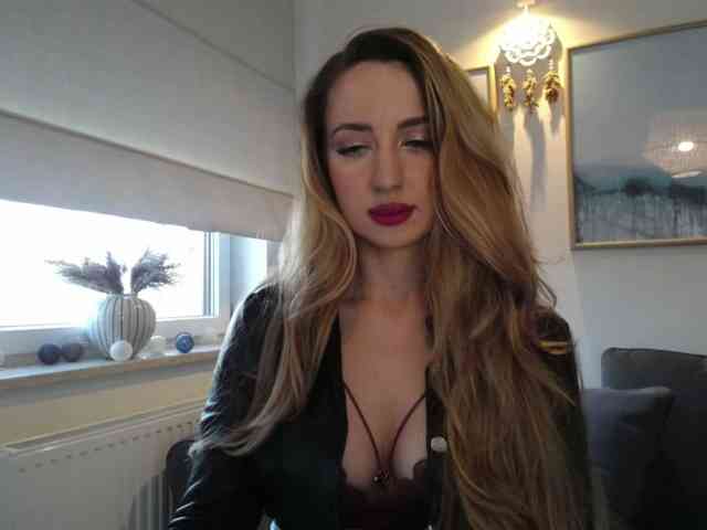JulietteGlow webcam