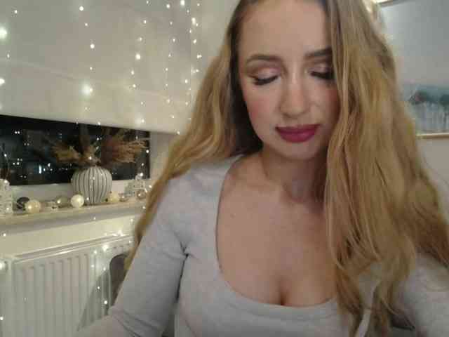 JulietteGlow webcam