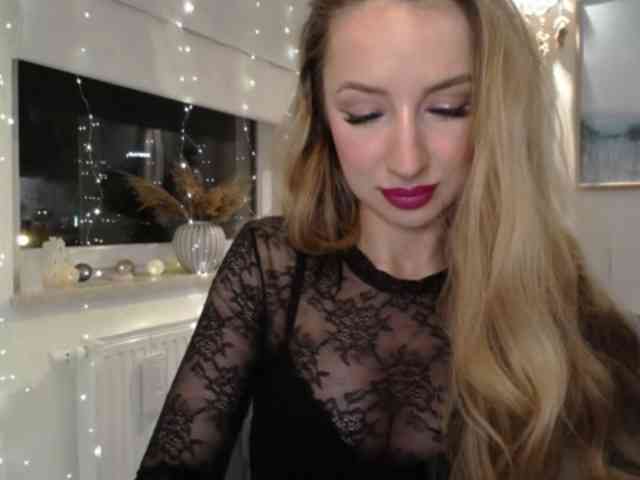 JulietteGlow webcam
