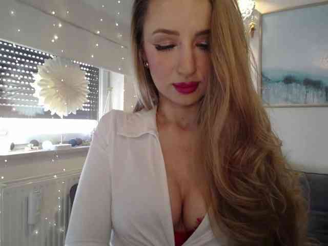 JulietteGlow webcam