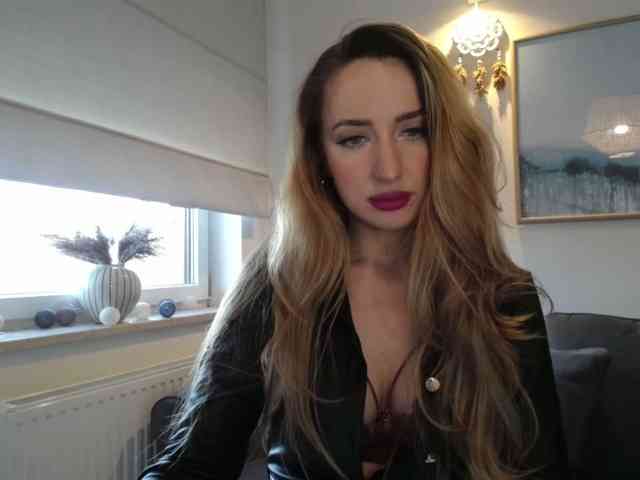 JulietteGlow webcam