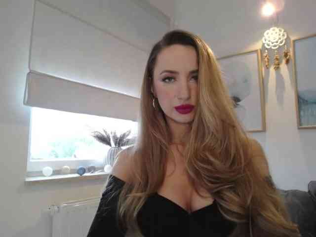 JulietteGlow webcam