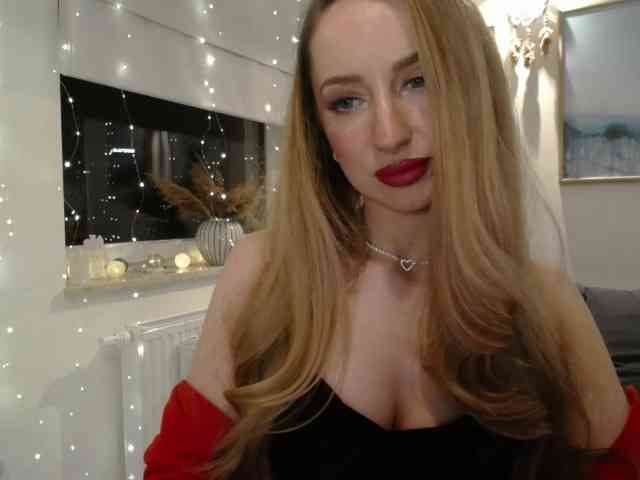 JulietteGlow webcam
