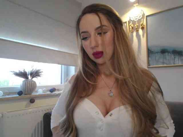 JulietteGlow webcam