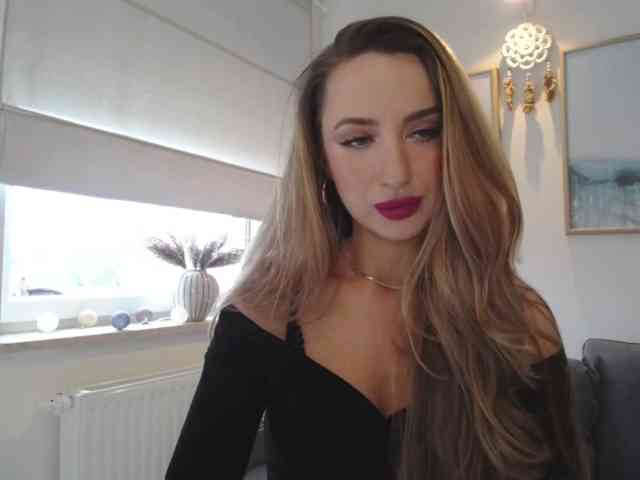 JulietteGlow webcam