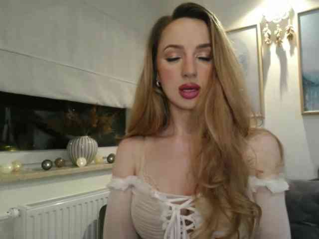 JulietteGlow webcam