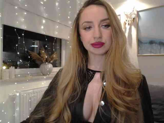 JulietteGlow webcam