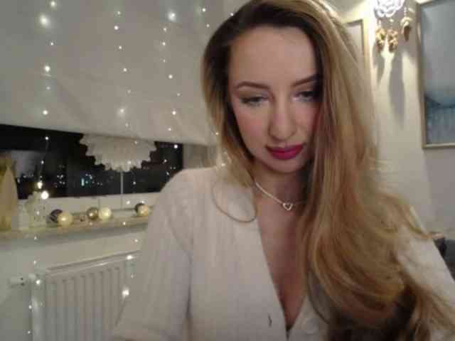JulietteGlow webcam