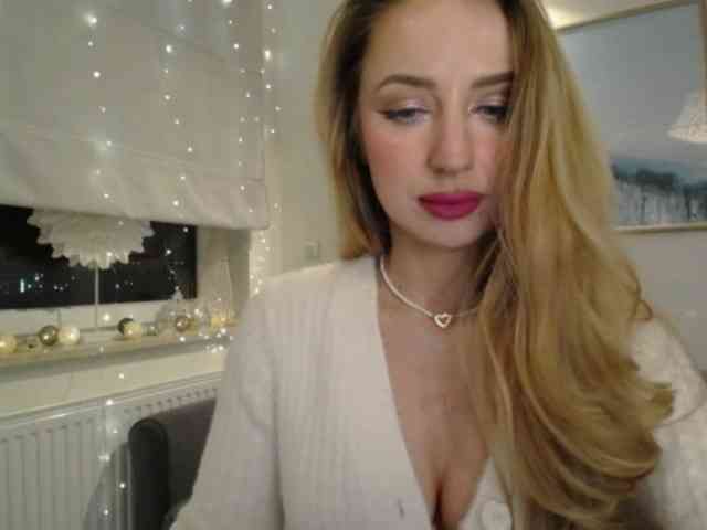 JulietteGlow webcam
