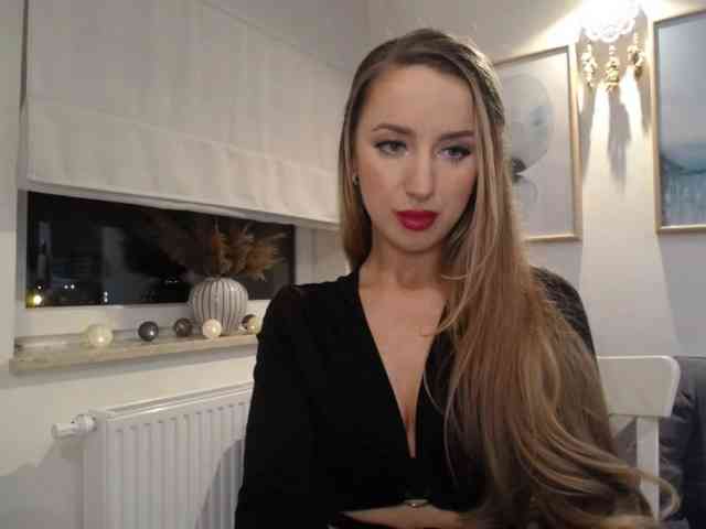 JulietteGlow webcam
