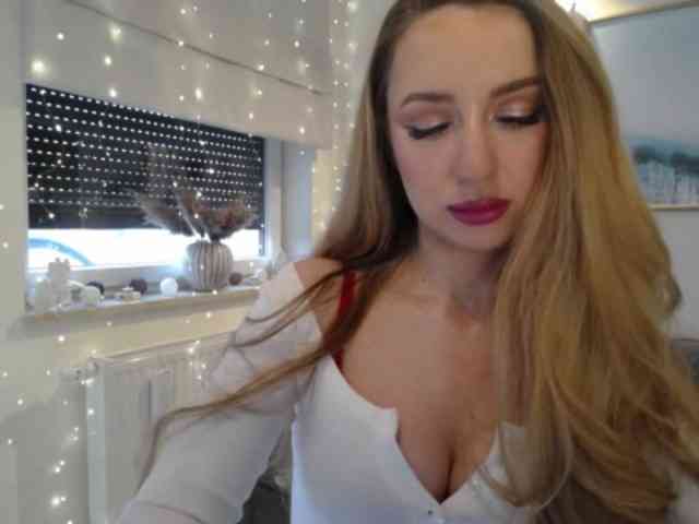 JulietteGlow webcam