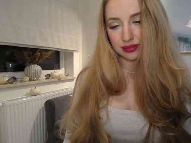 JulietteGlow webcam