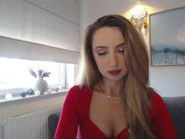 JulietteGlow webcam