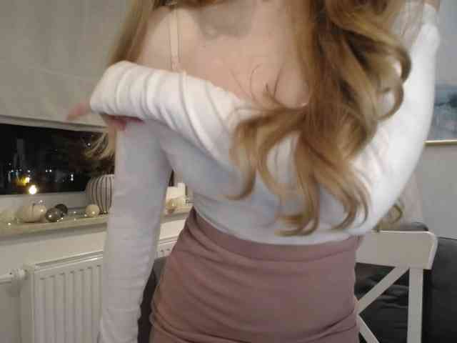 JulietteGlow webcam