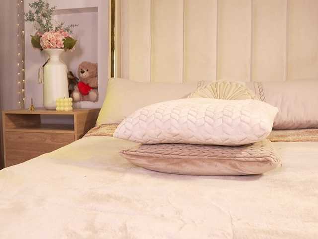 Saryhott from BongaCams