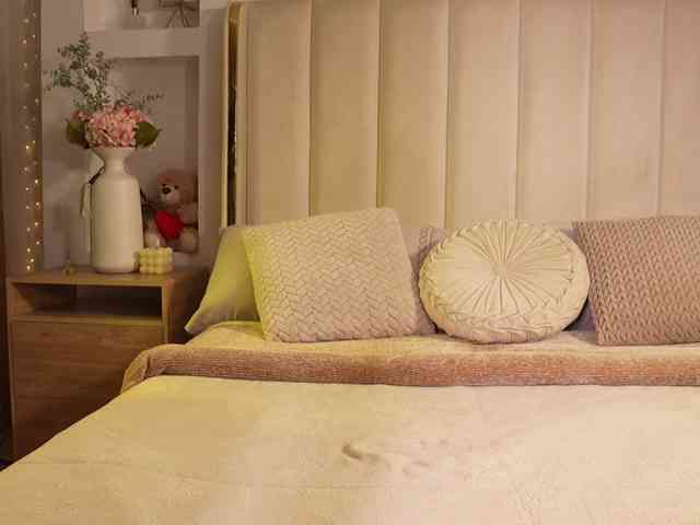 Saryhott Live Webcam on BongaCams