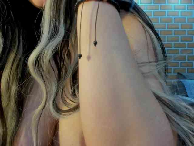 00hottits1991 webcam