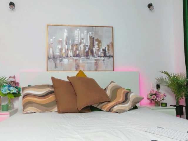 zoey-marie's BongaCams show and profile