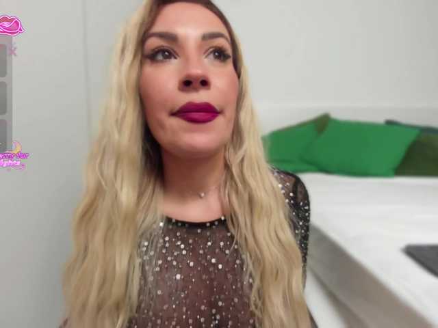 zoey-marie's BongaCams show and profile