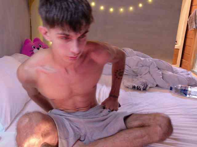 jerry-wow Live Webcam on BongaCams