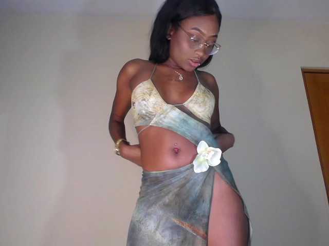 gabyebonyof's BongaCams show and profile