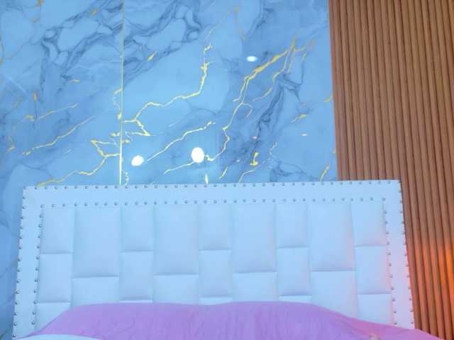 Kinky-Madisson's BongaCams show and profile