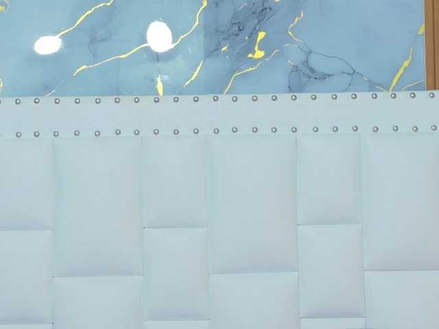 Kinky-Madisson's BongaCams show and profile